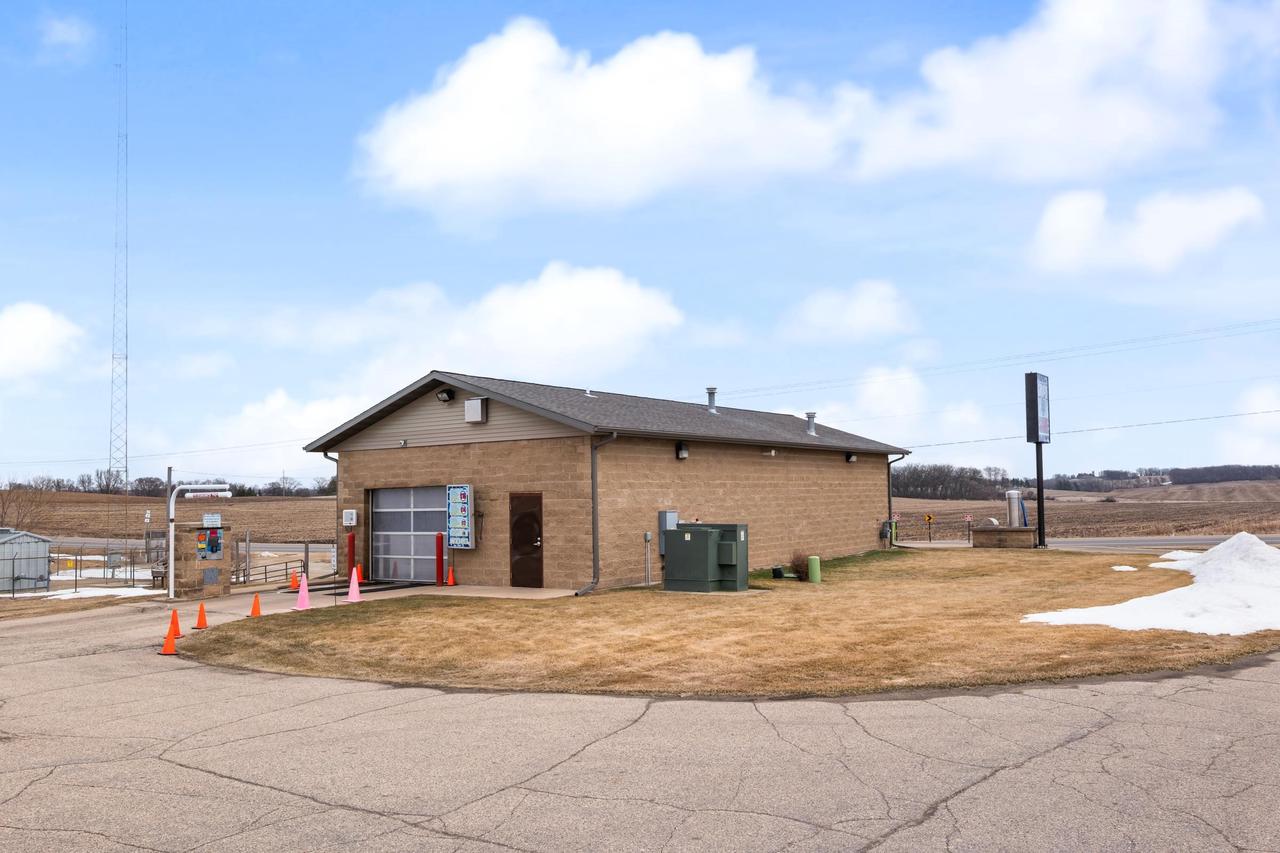 1275 North Margaret Street