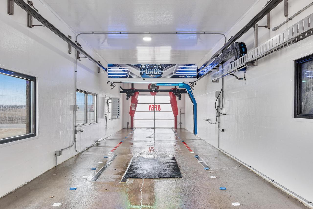 1275 North Margaret Street