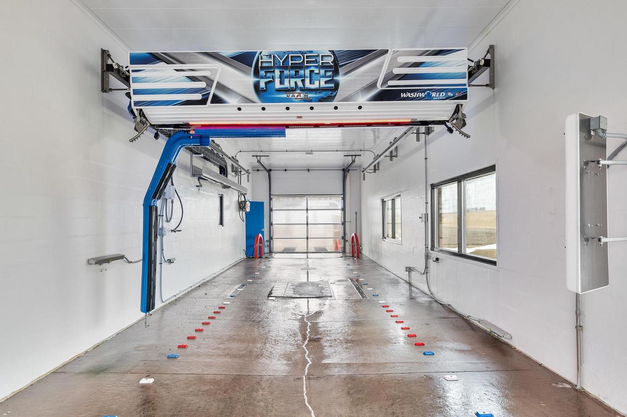 1275 North Margaret Street