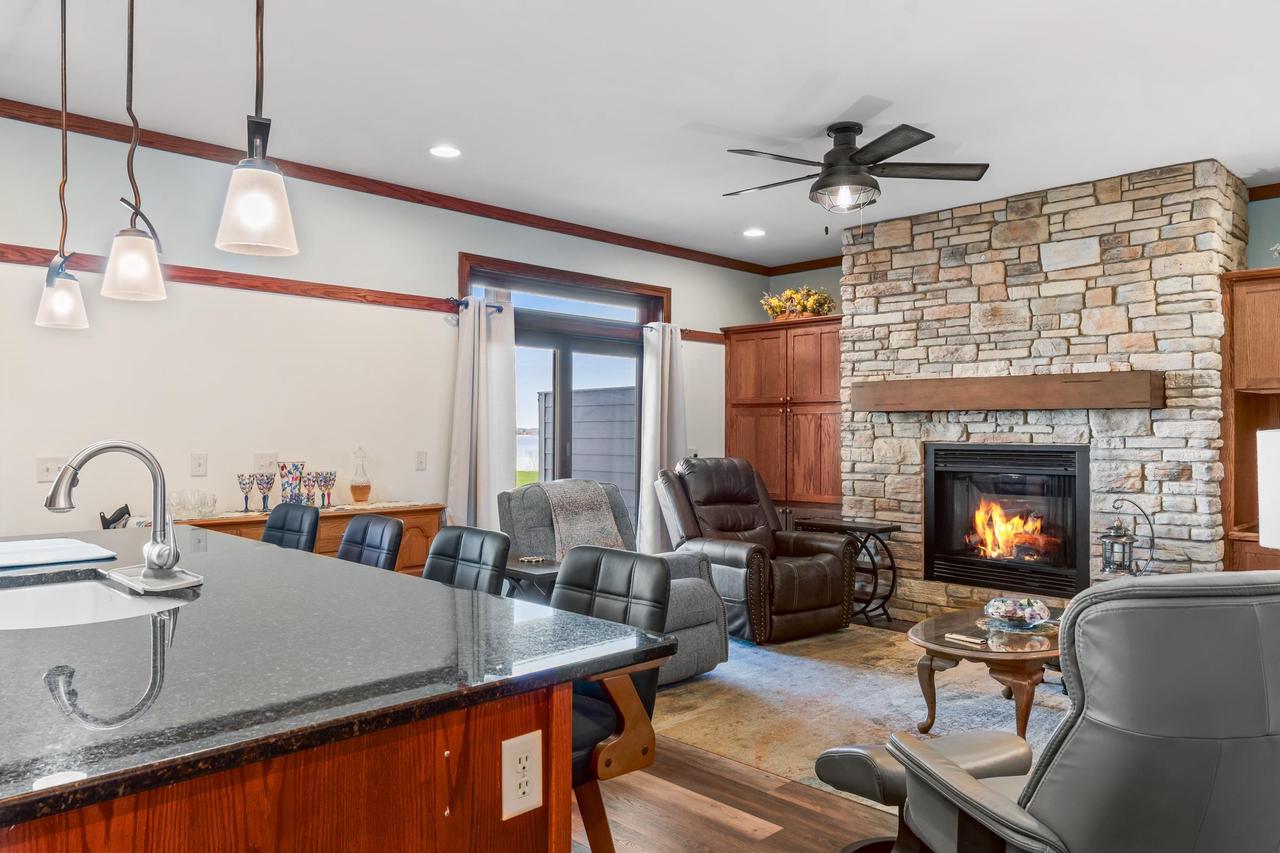 178 East Front Street 31