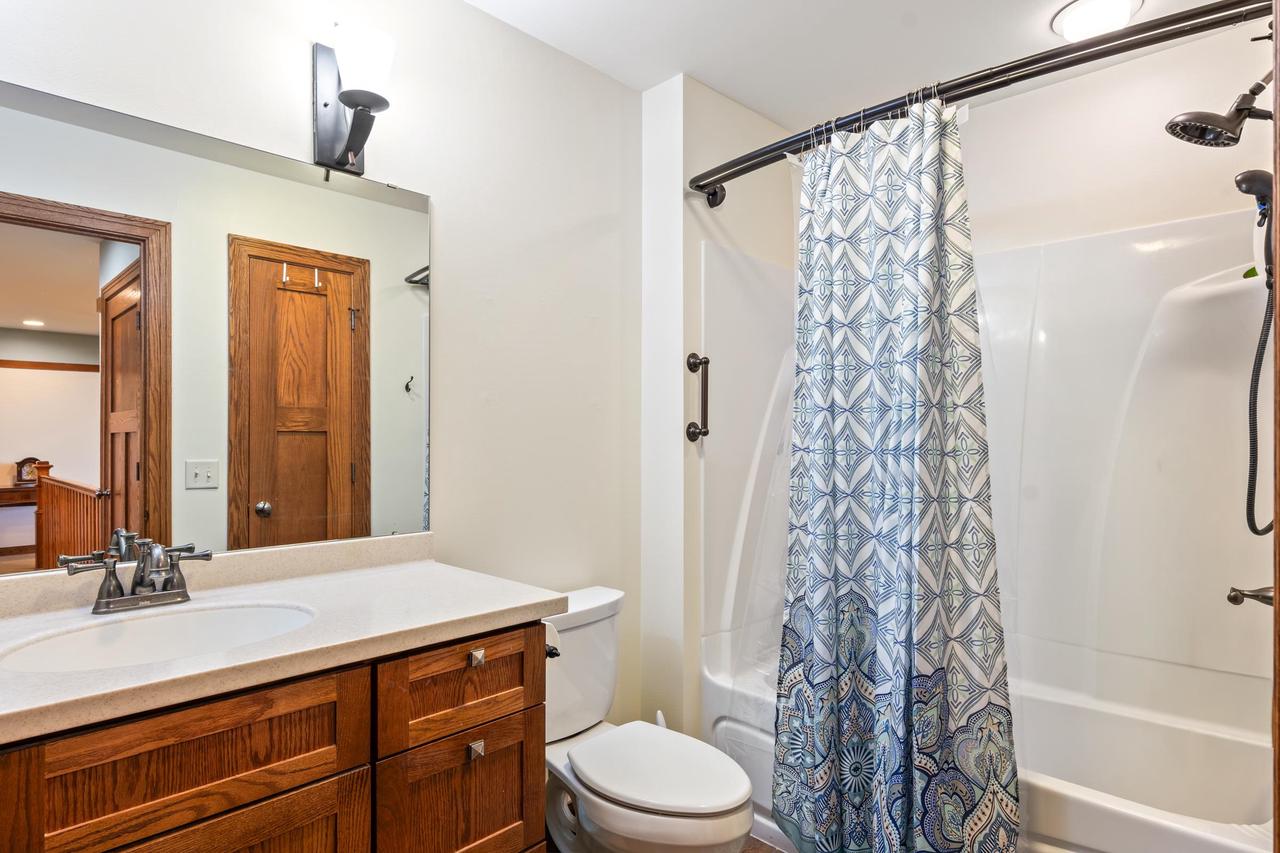 178 East Front Street 31