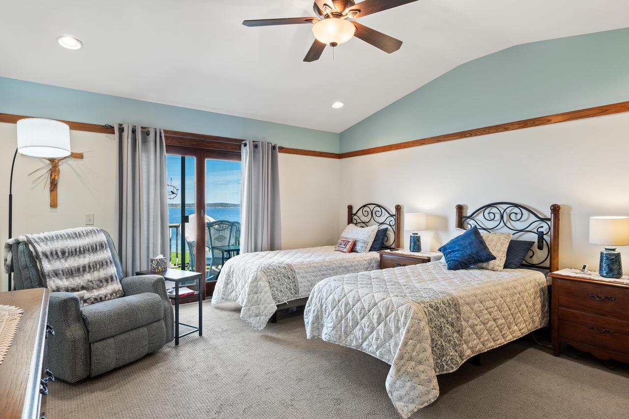 178 East Front Street 31