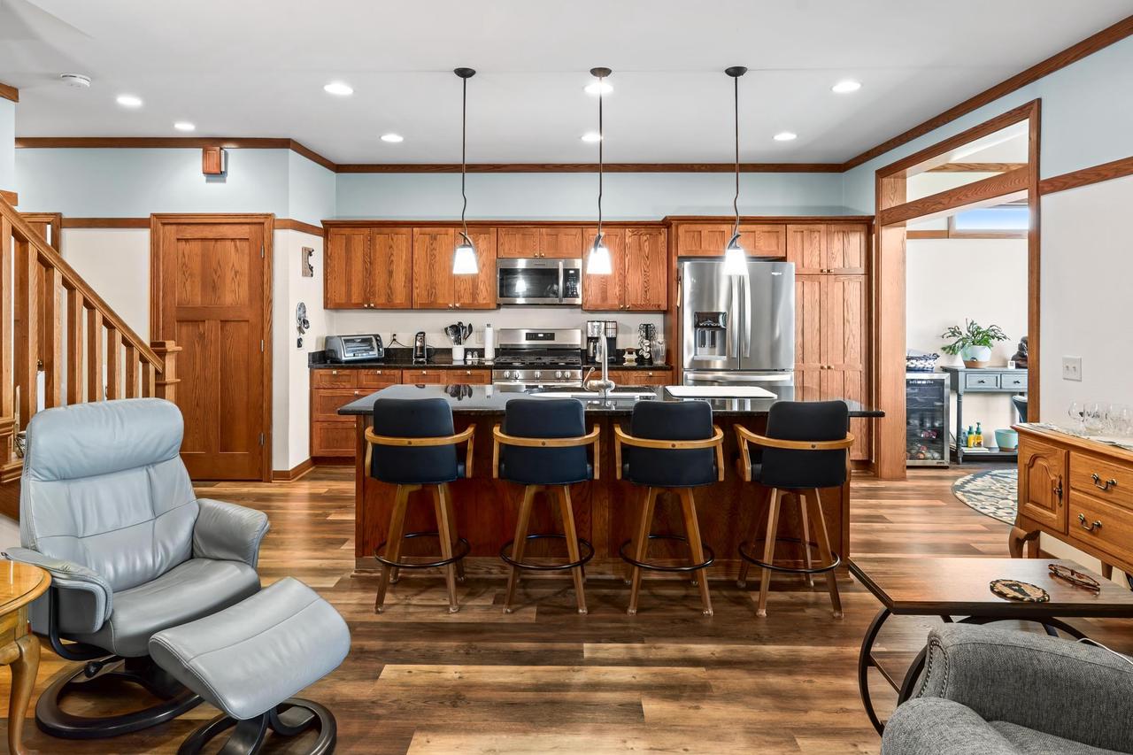 178 East Front Street 31