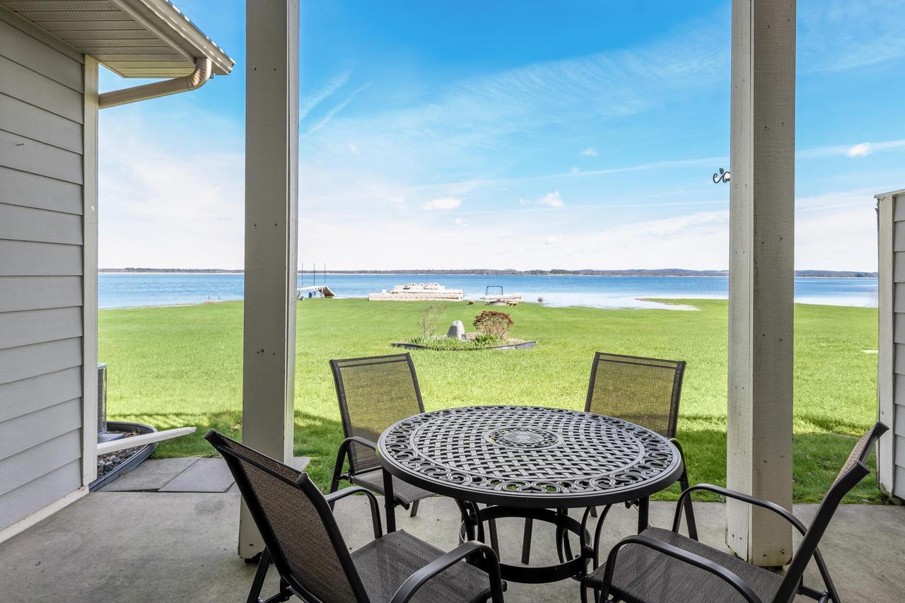 178 East Front Street 31