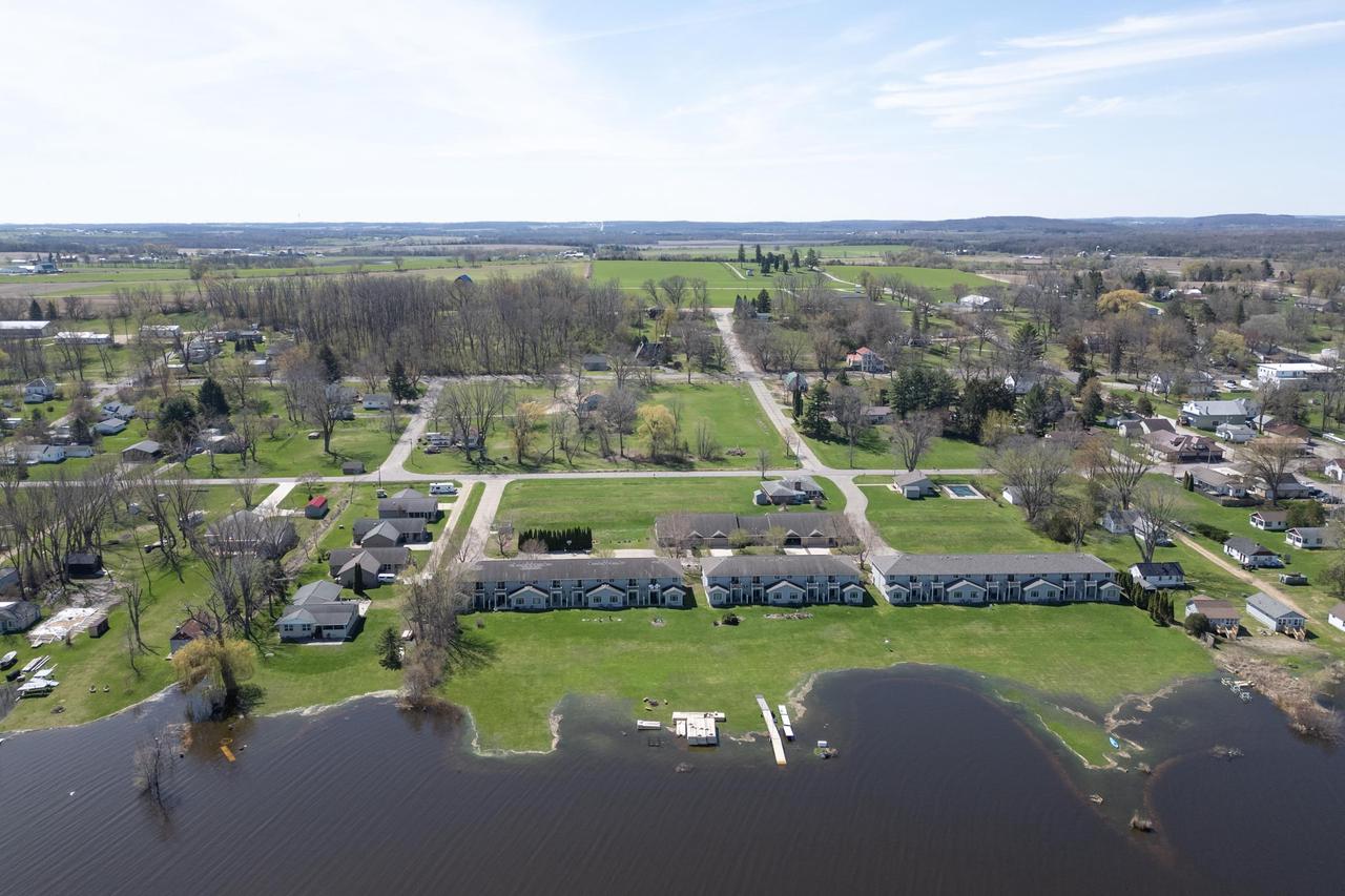 178 East Front Street 31