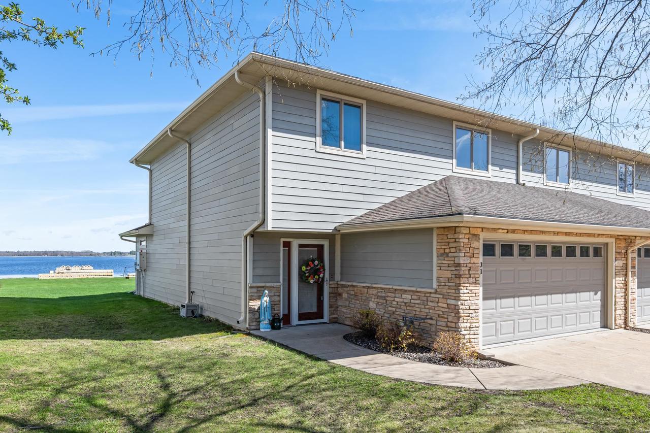 178 East Front Street 31