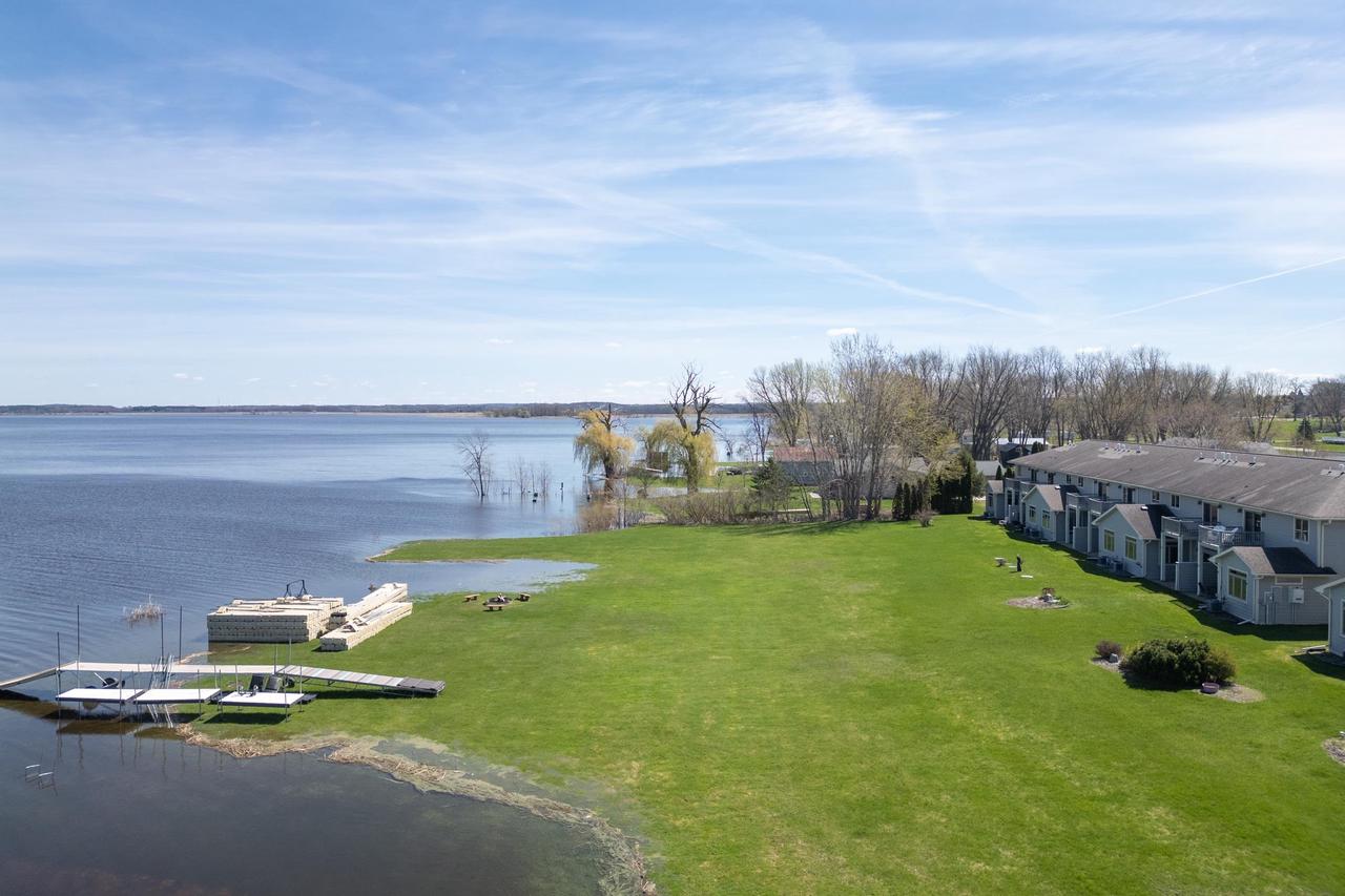 178 East Front Street 31