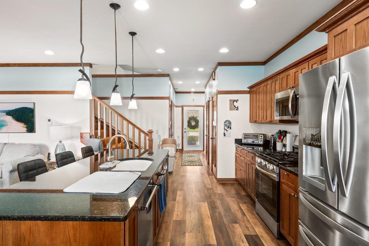 178 East Front Street 31