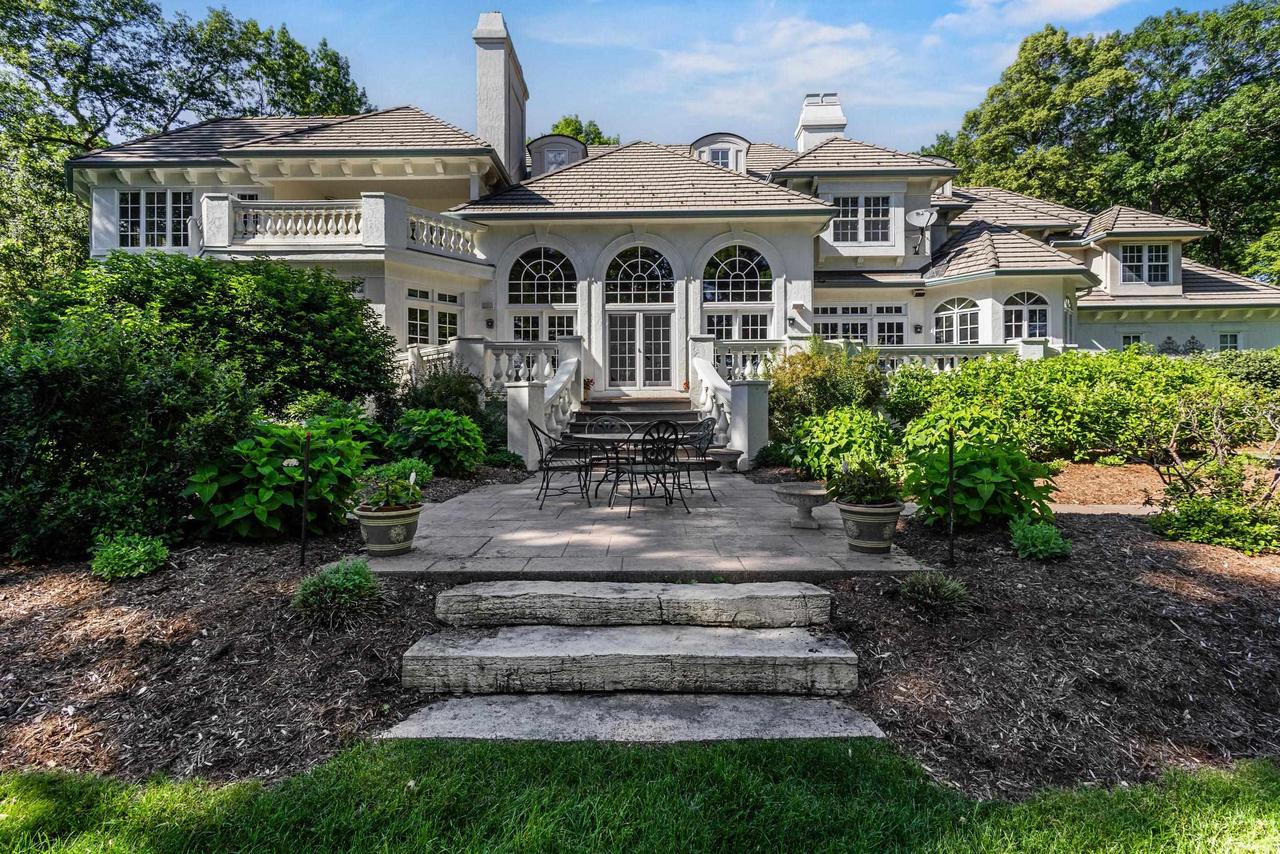 565 Illinois Avenue