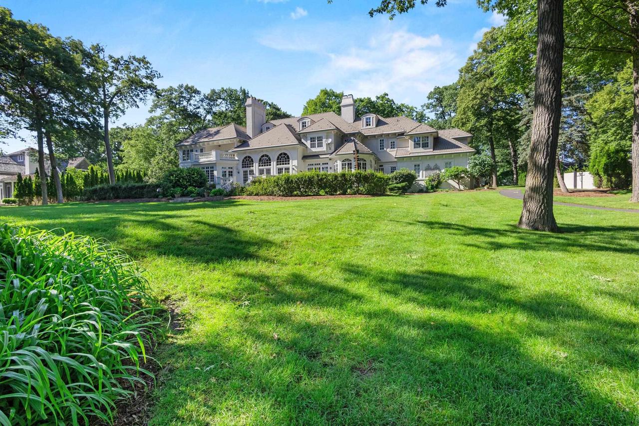 565 Illinois Avenue