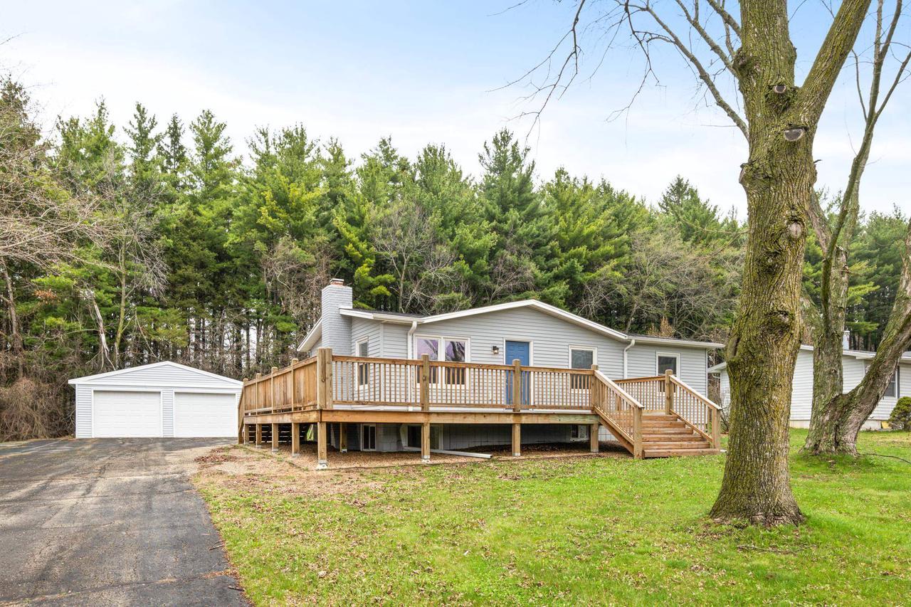W2252 Spring Lake Road