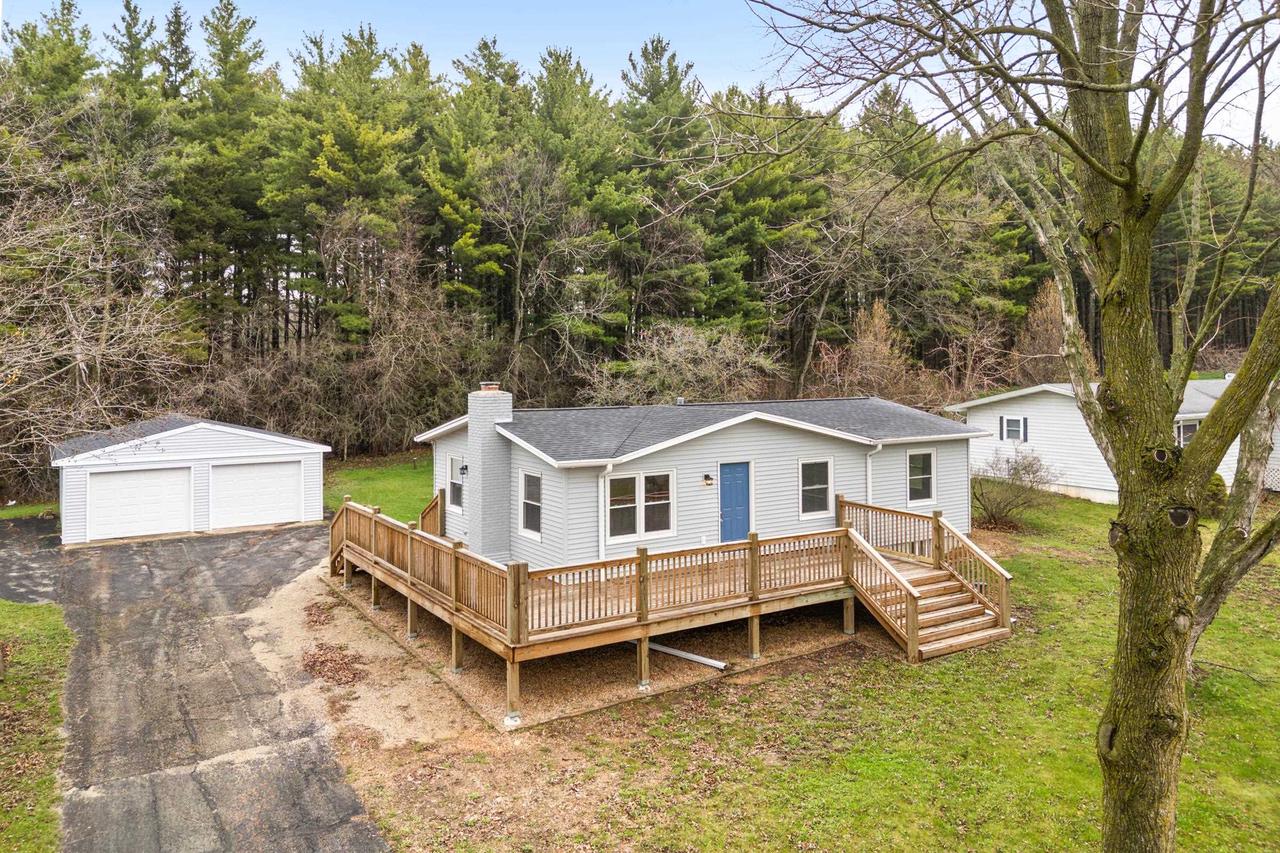 W2252 Spring Lake Road