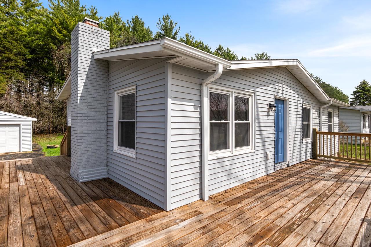 W2252 Spring Lake Road