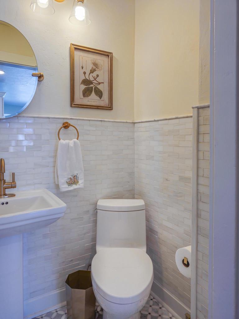 179 North Adams Avenue