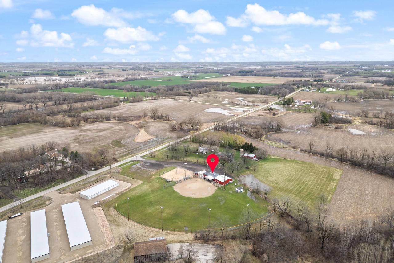 W12010 Rose-Eld Road