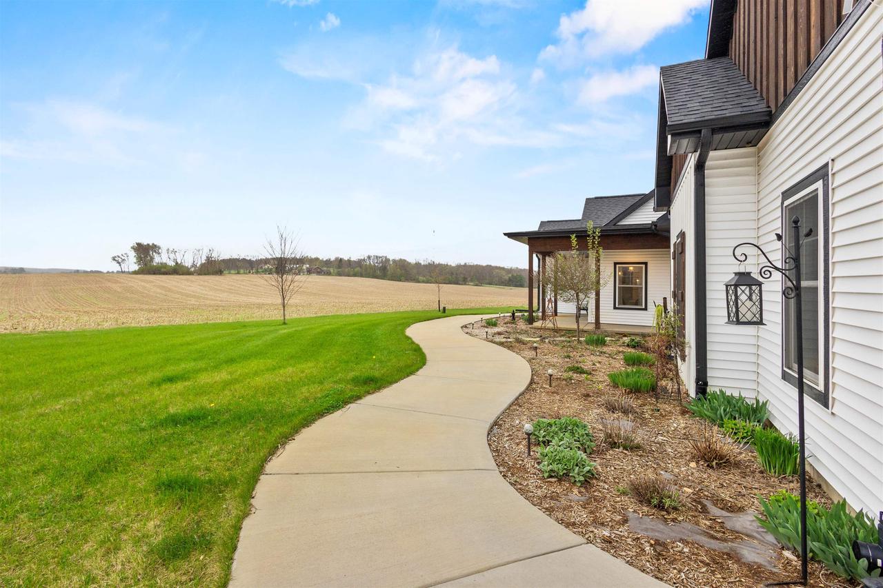 N7117 Black Creek Road