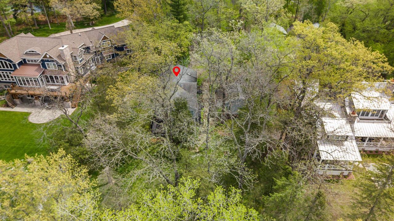 W1834 Sandstone Avenue