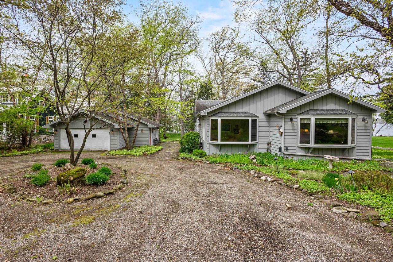 W1834 Sandstone Avenue