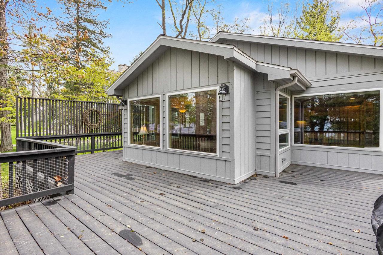 W1834 Sandstone Avenue