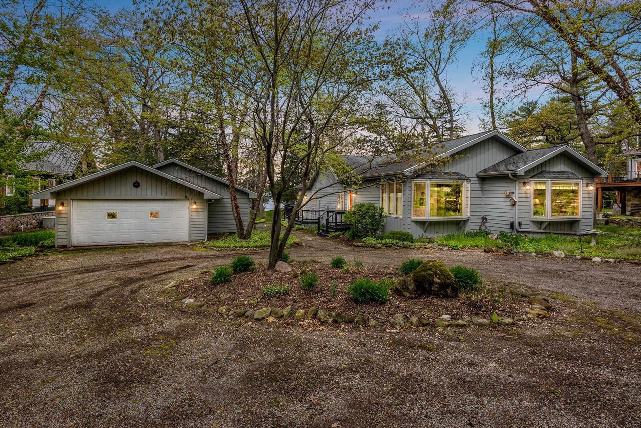 W1834 Sandstone Avenue