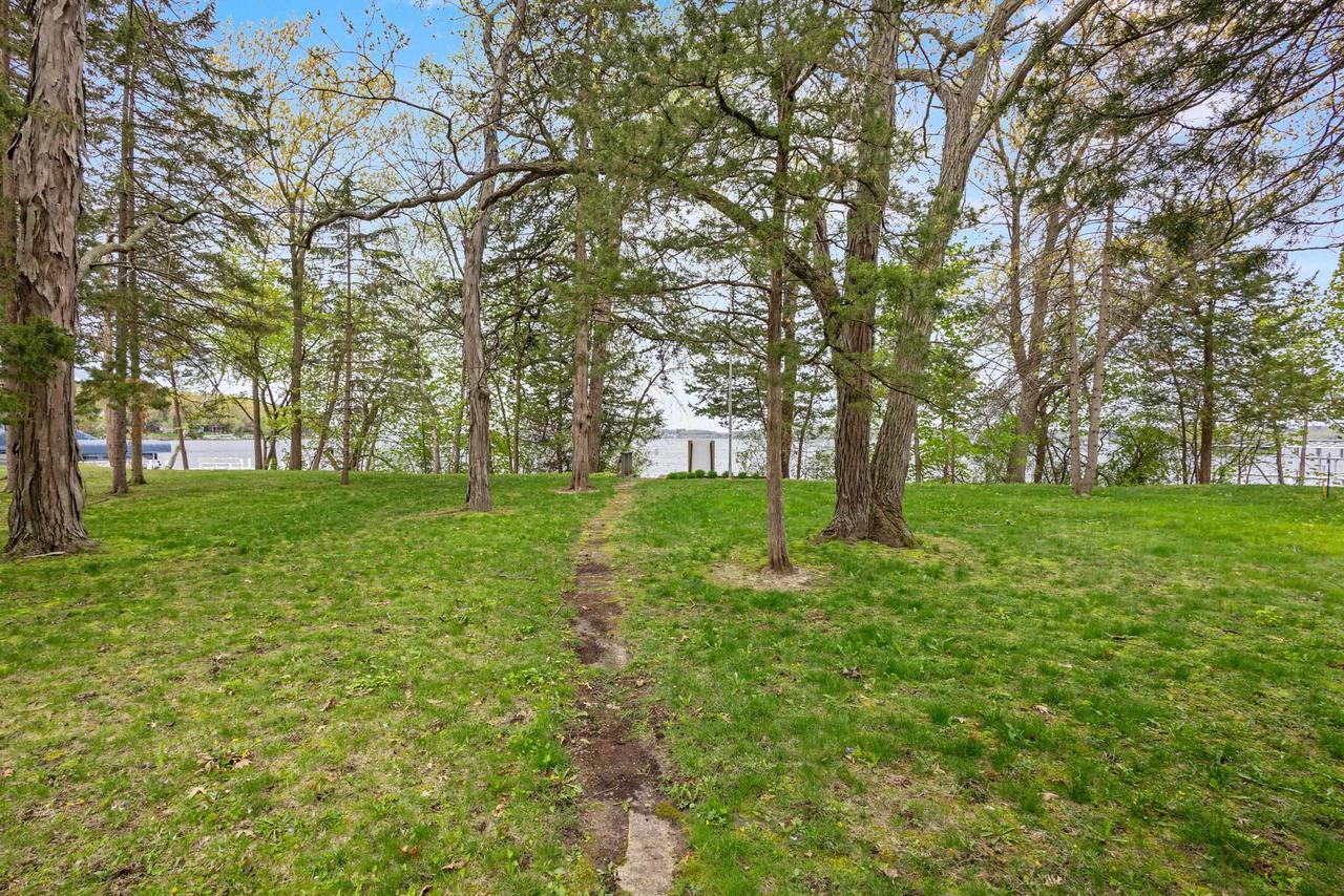 W1834 Sandstone Avenue
