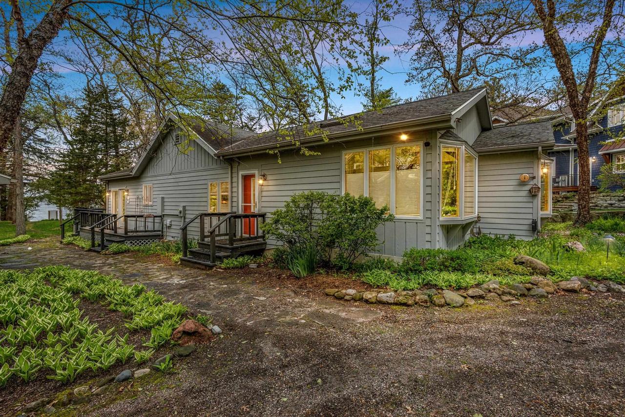 W1834 Sandstone Avenue