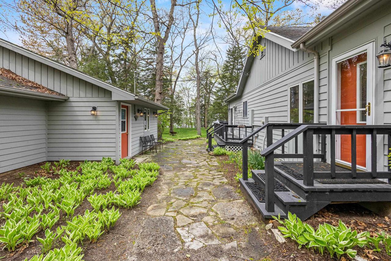W1834 Sandstone Avenue