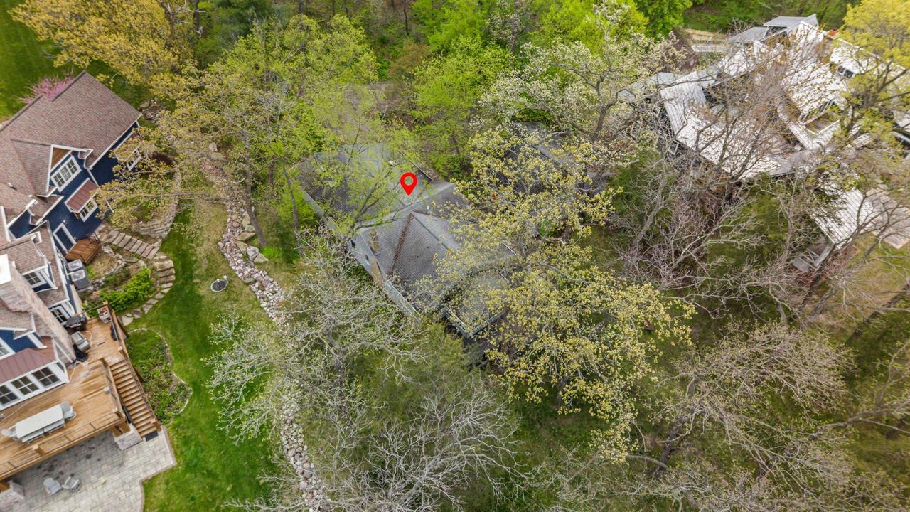 W1834 Sandstone Avenue