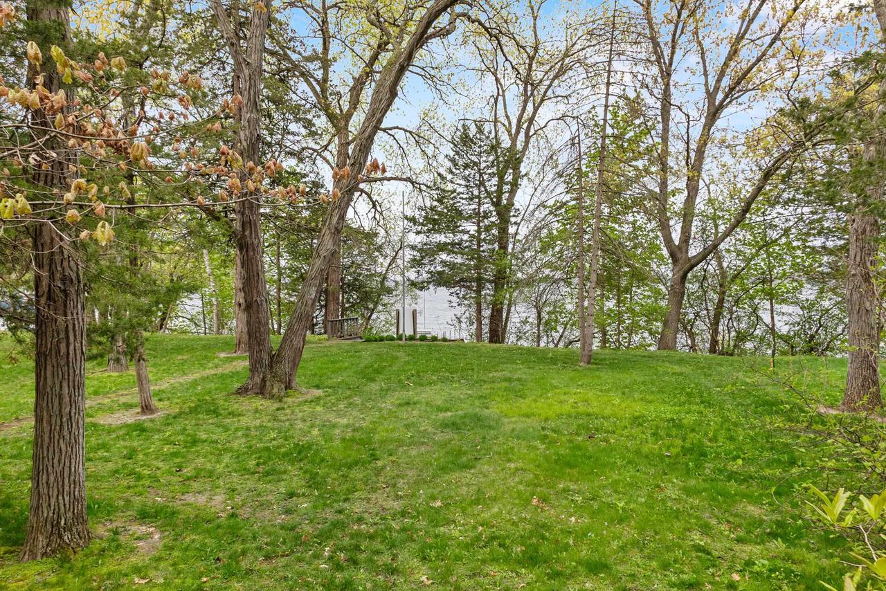 W1834 Sandstone Avenue