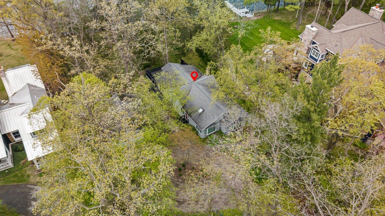 W1834 Sandstone Avenue