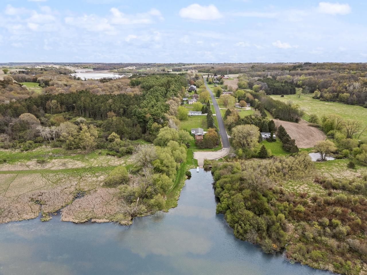 L21 Spring Lake Road