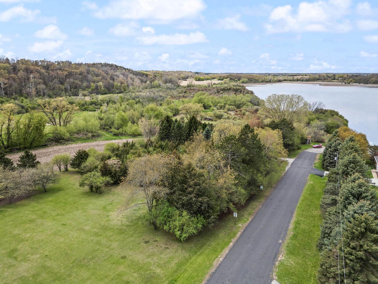 L21 Spring Lake Road