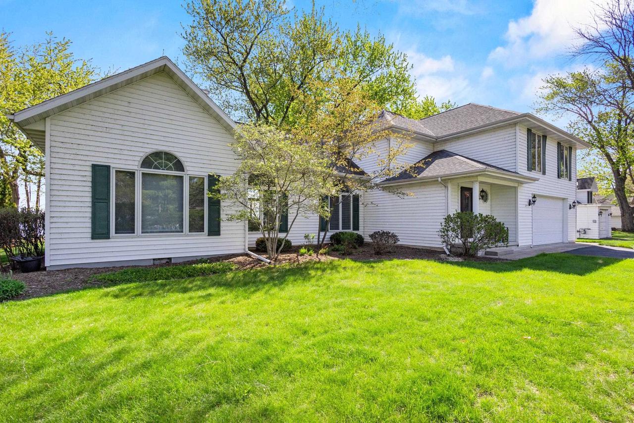 N4286 S Lakeshore Drive