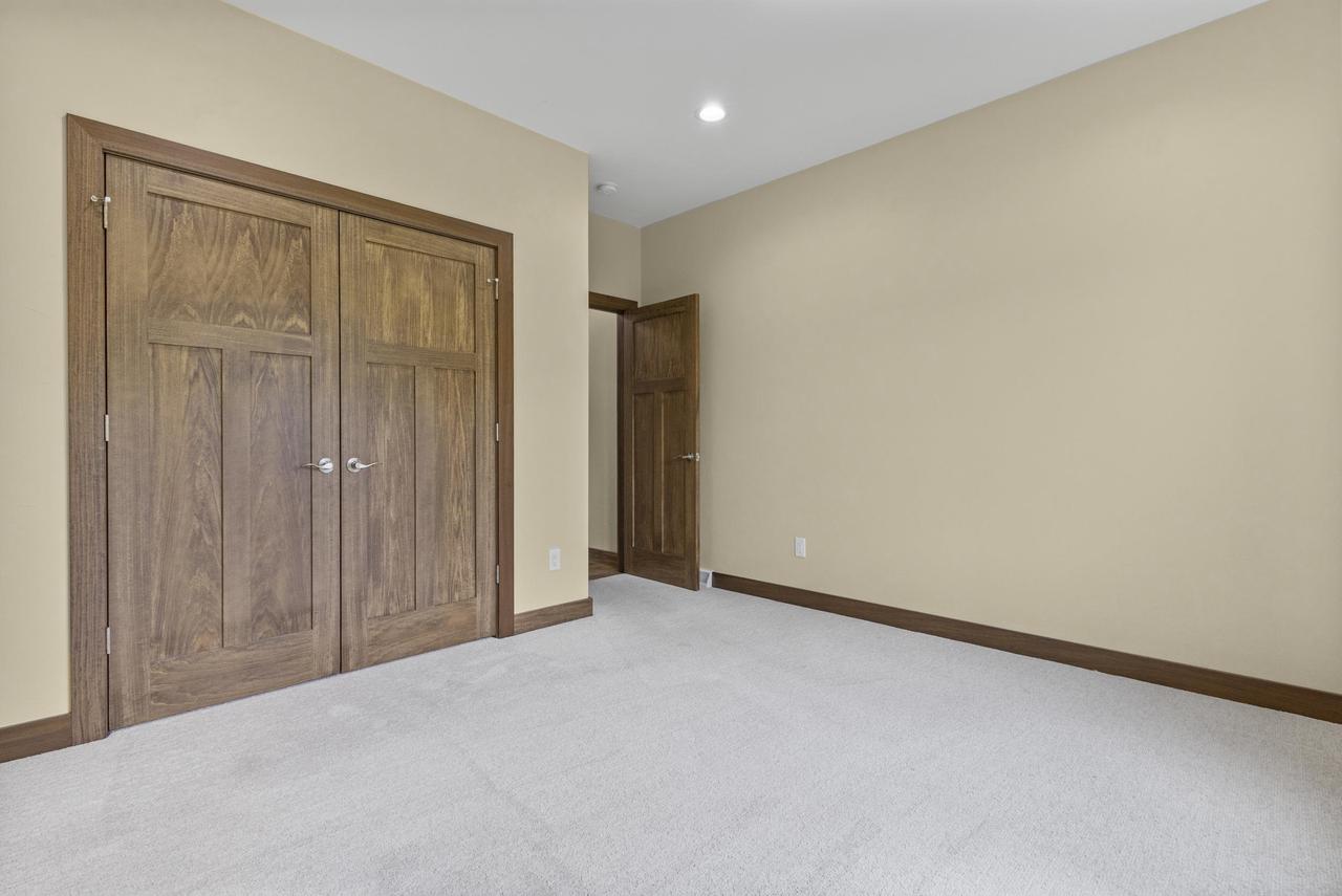 433 Evensong Way