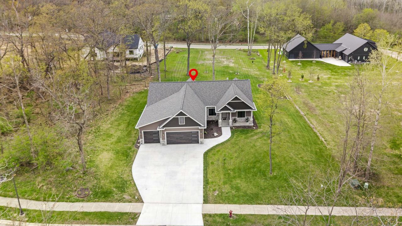 433 Evensong Way