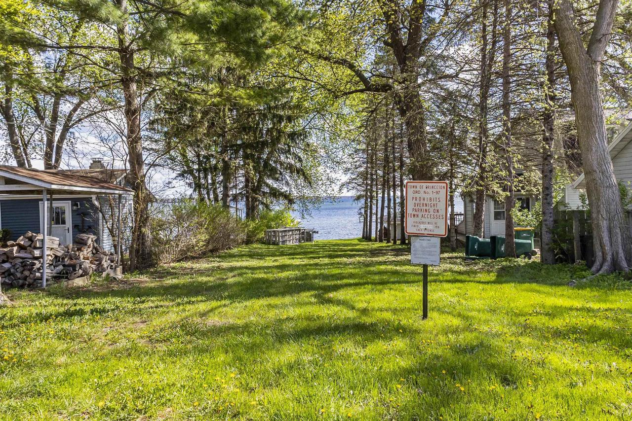 N4111 S Lakeshore Drive