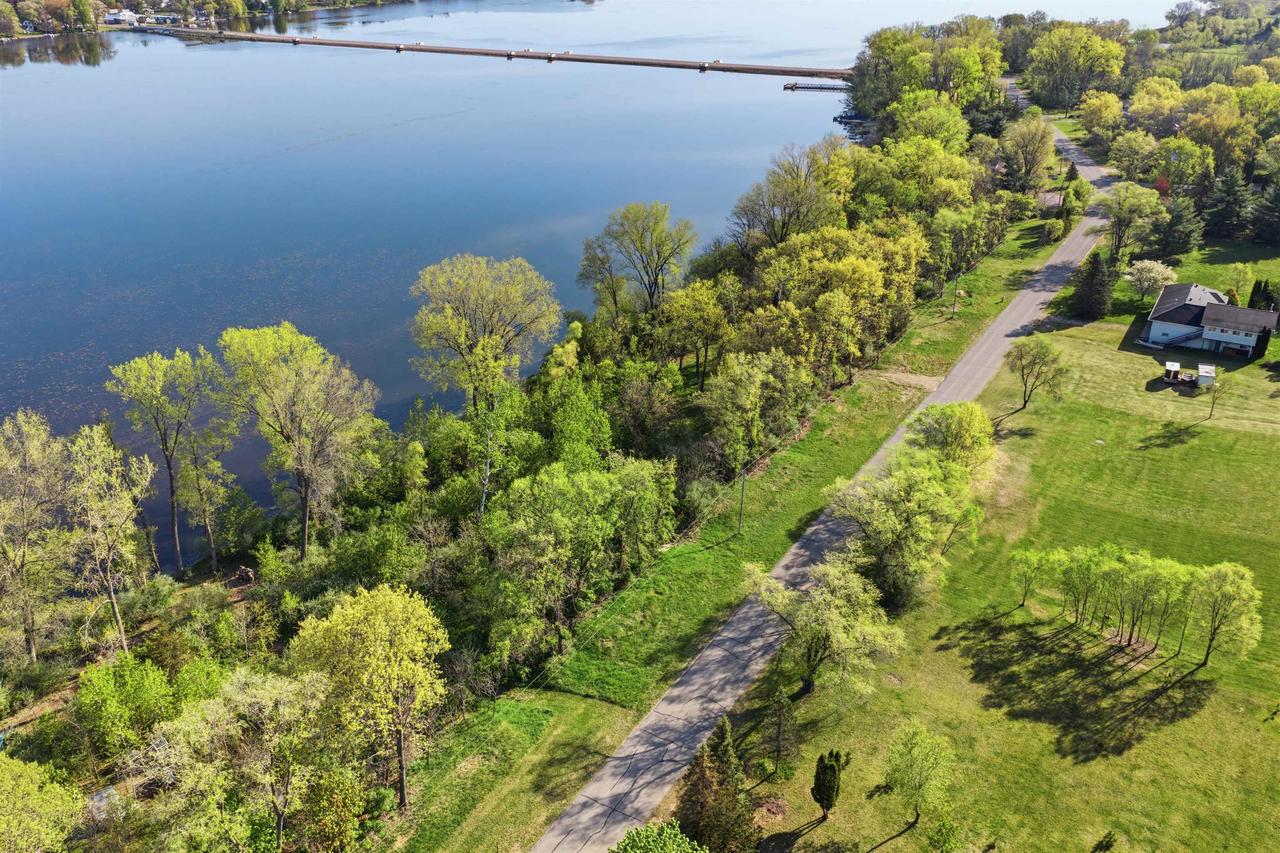 Lot 1 Freedom Road