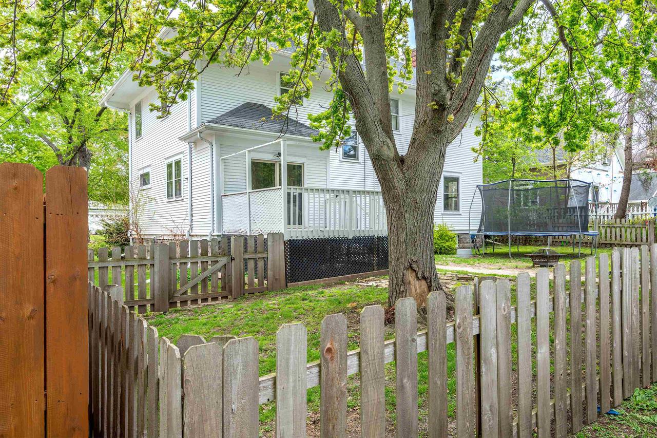 175 N Adams Avenue