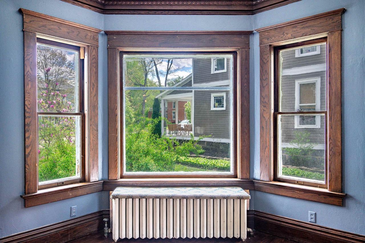 175 N Adams Avenue