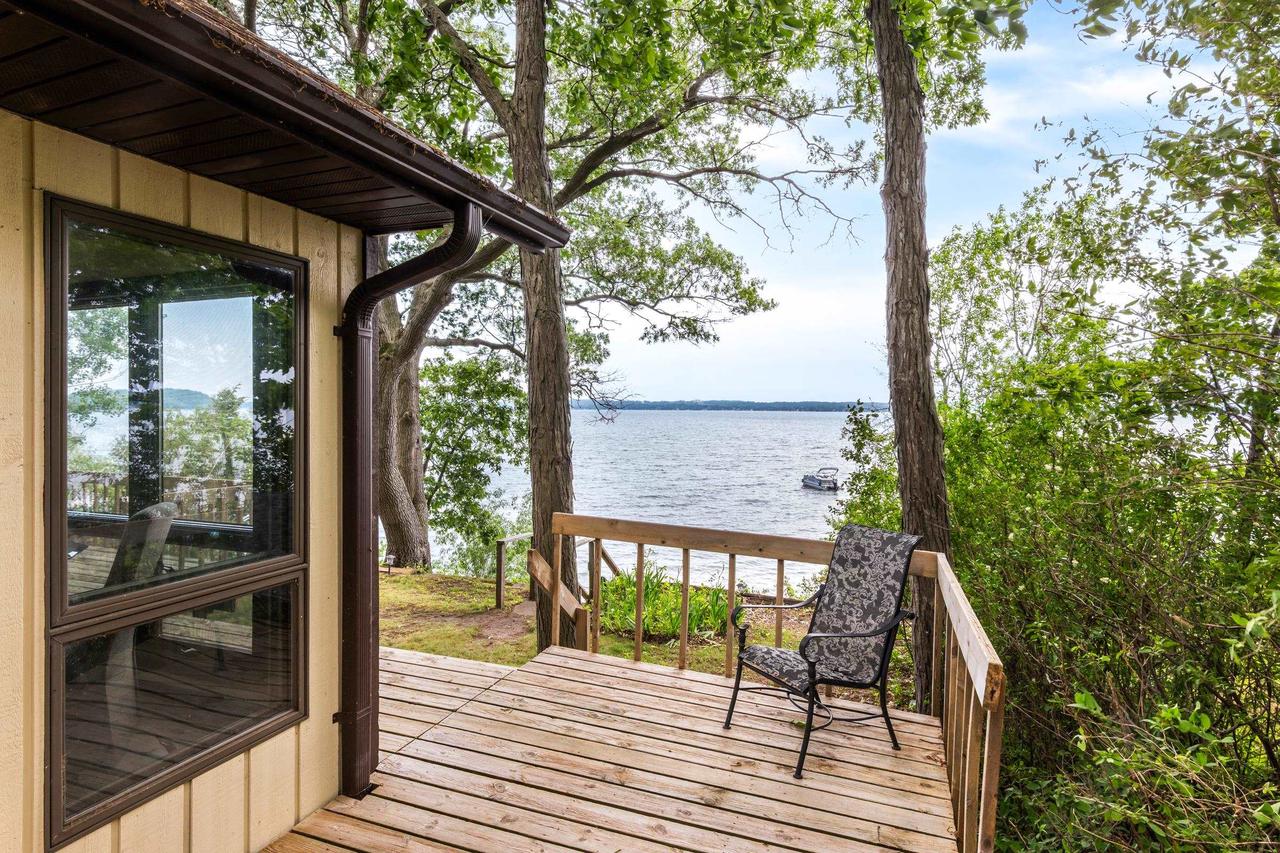 N4826 N Lakeshore Drive