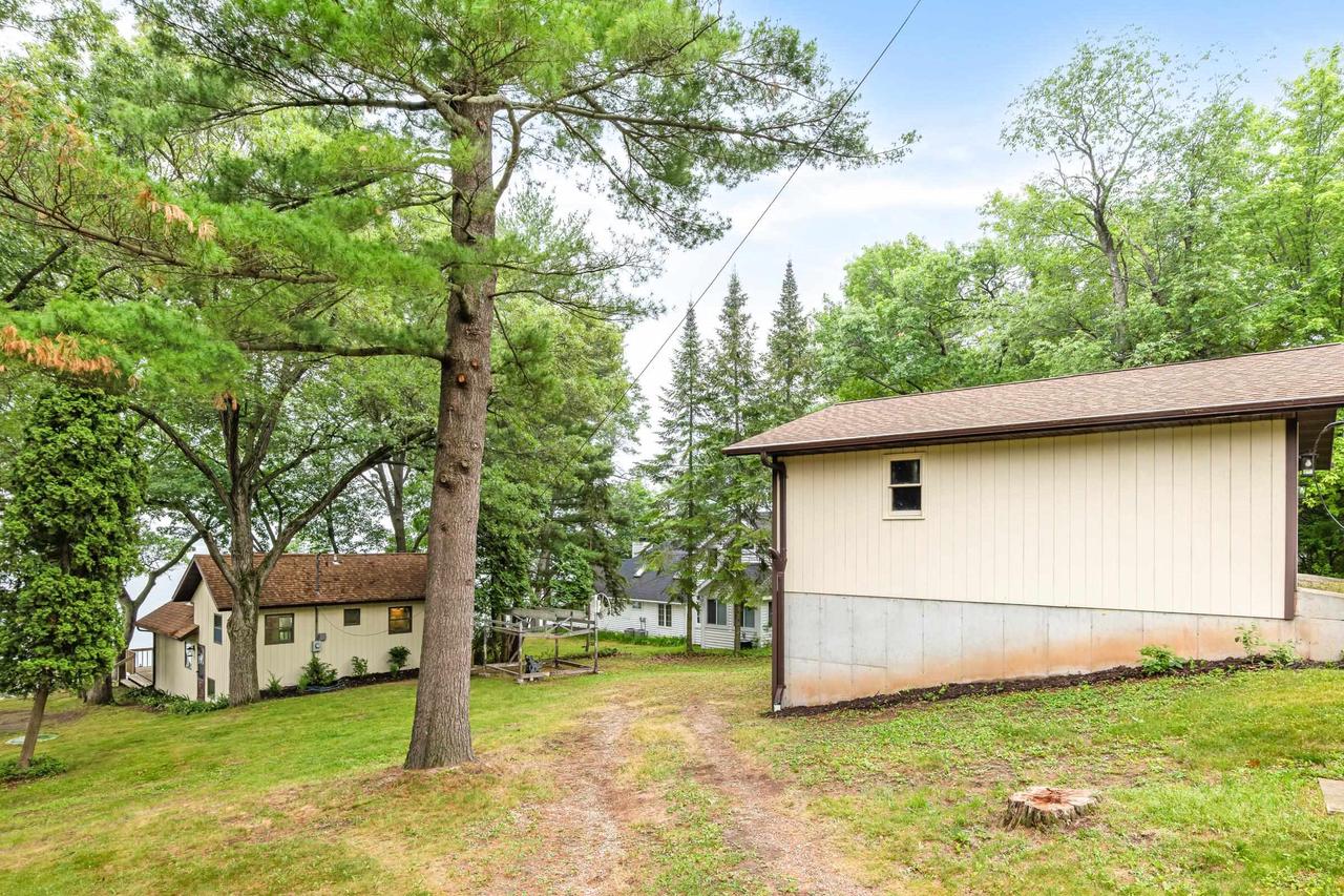 N4826 N Lakeshore Drive