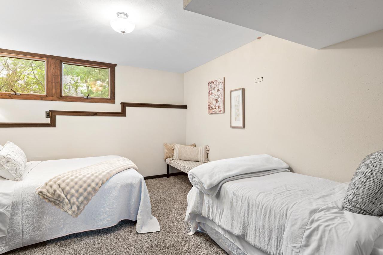 N4826 N Lakeshore Drive
