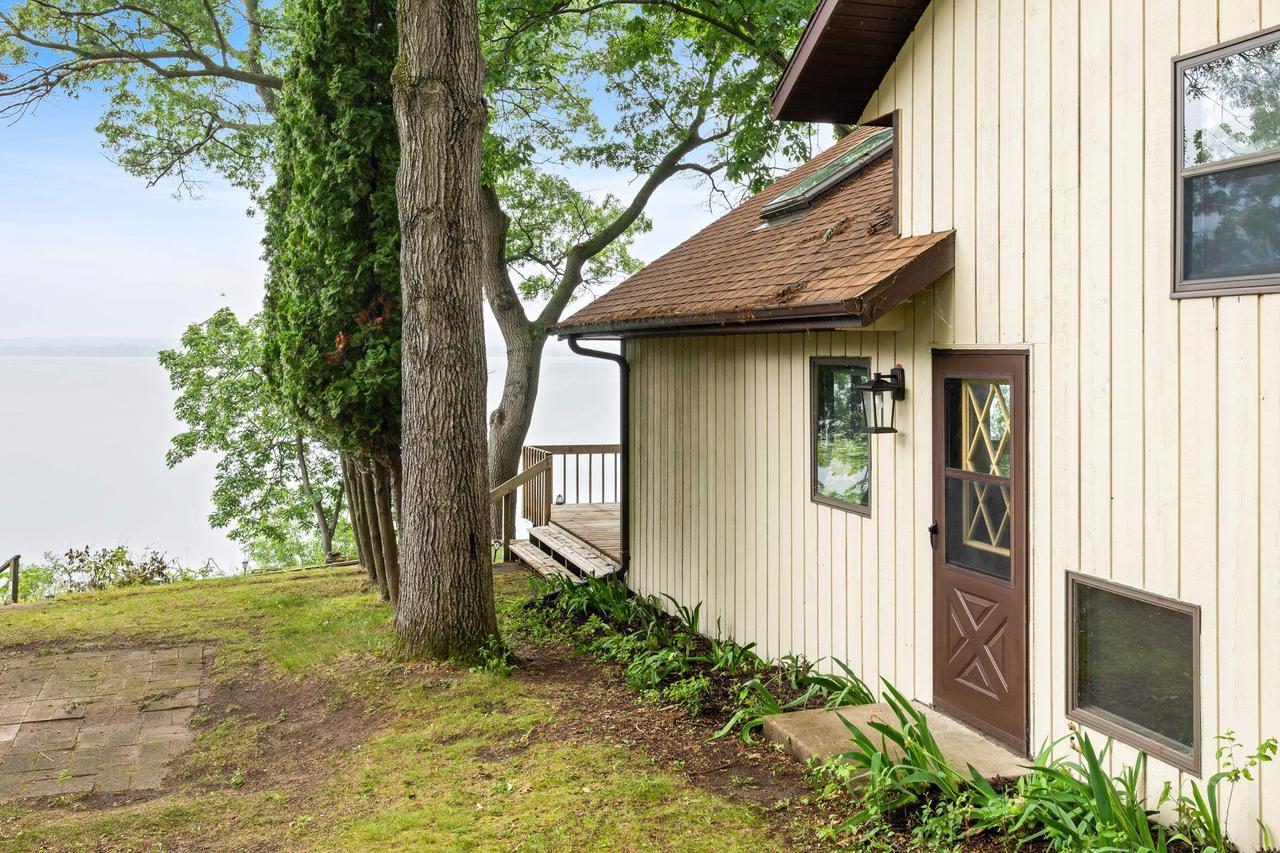 N4826 N Lakeshore Drive