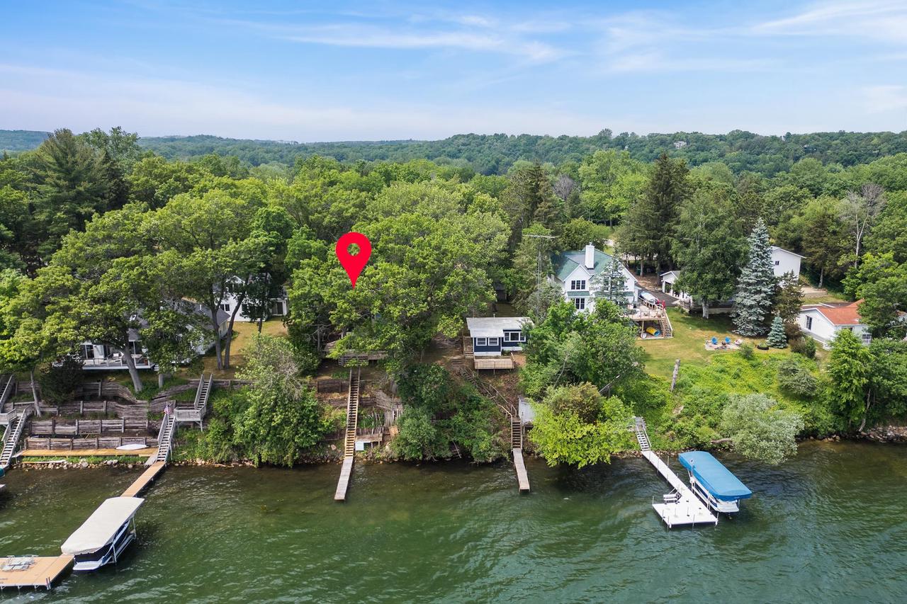 N4826 N Lakeshore Drive