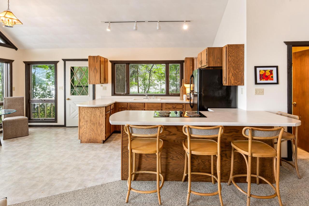 N4826 N Lakeshore Drive