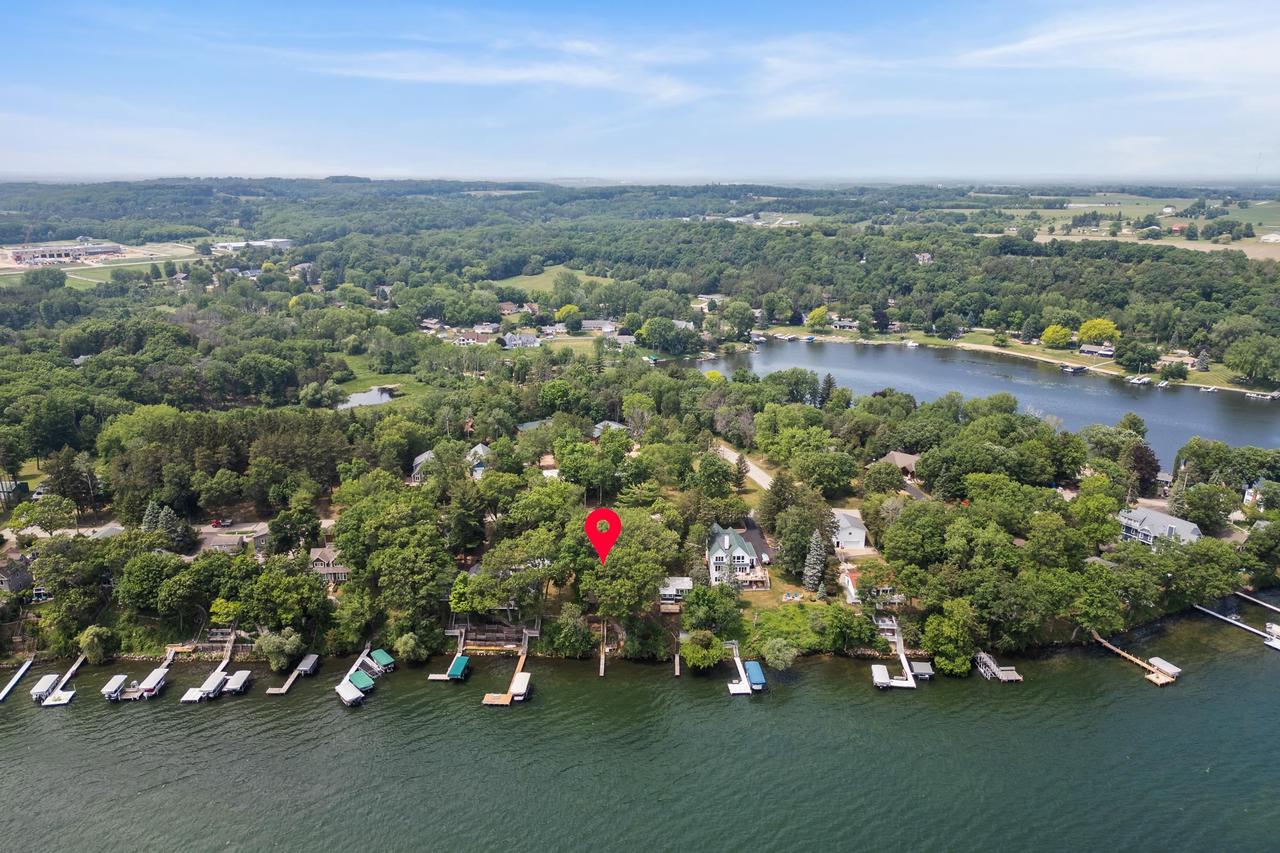 N4826 N Lakeshore Drive