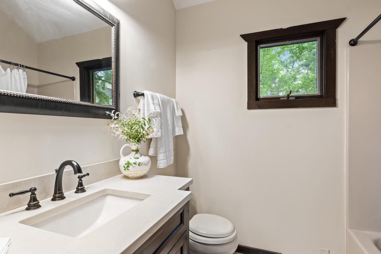 N4826 N Lakeshore Drive