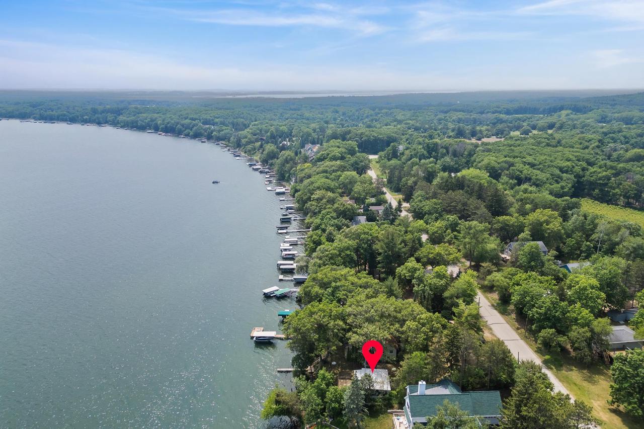 N4830 N Lakeshore Drive