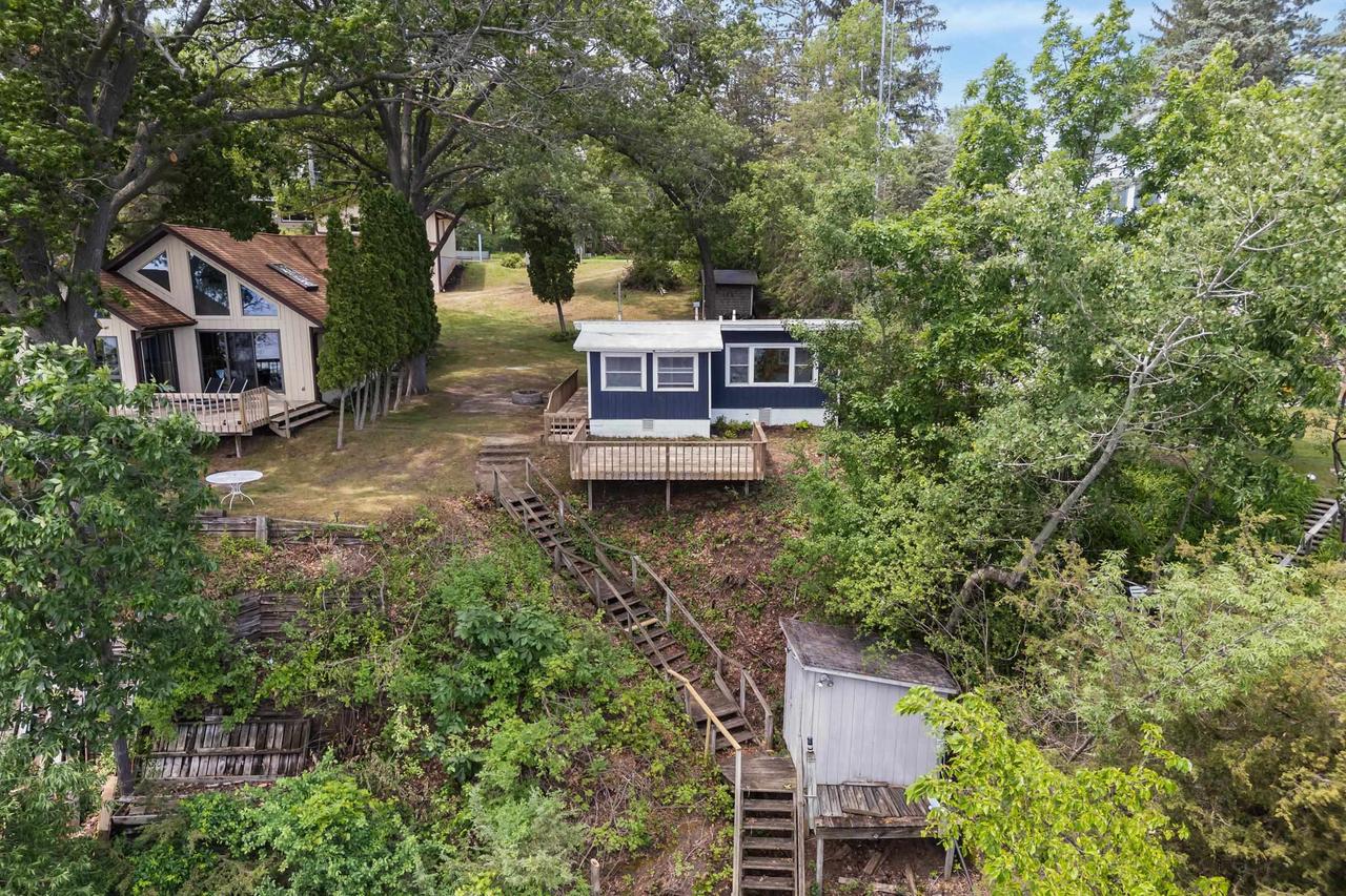 N4830 N Lakeshore Drive