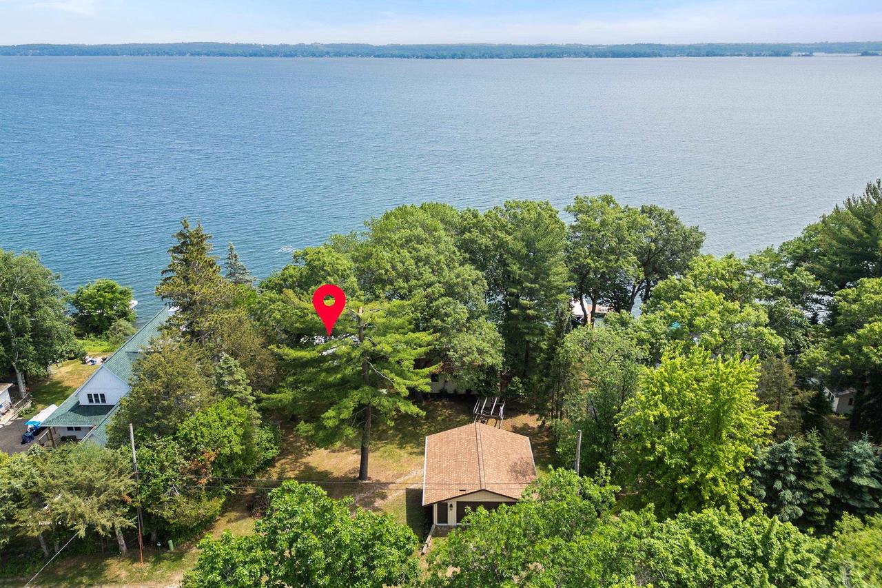 N4830 N Lakeshore Drive